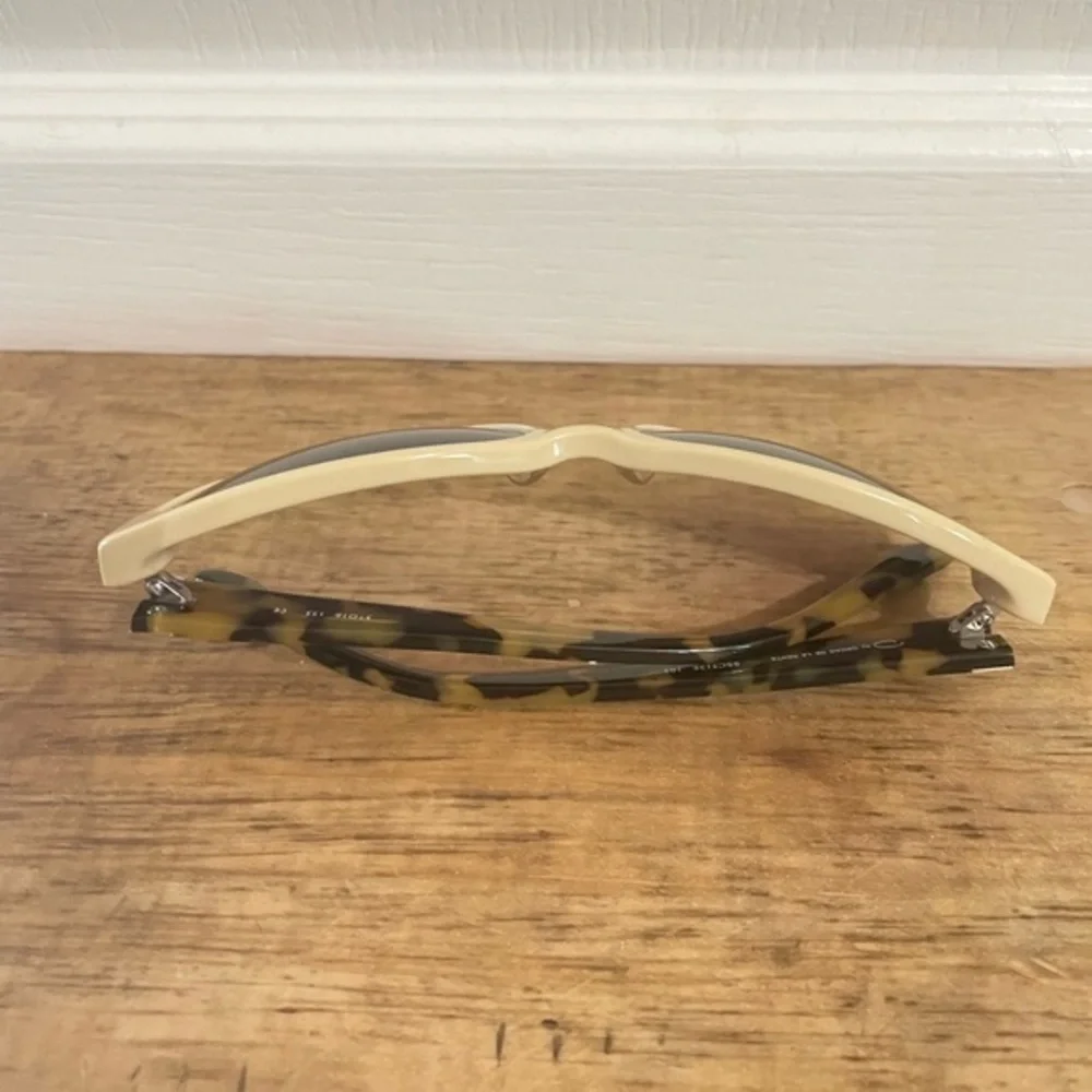 OSCAR DE LA RENTA Cream SSC5138 Cateye Sunglasses